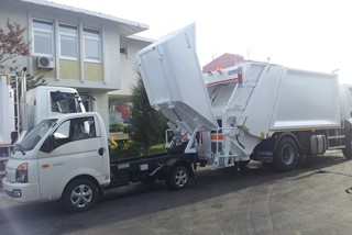 Mini Tipper Transfer to Rear Loader