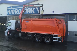 Überkopflader mit Kran I Ford Cargo