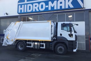 Ford Cargo 1833 DC Rear Loading Refuse Compactor 15+1,5m3