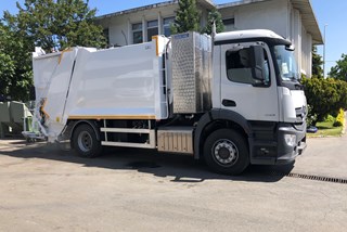 Mercedes Actros 1832L 4300